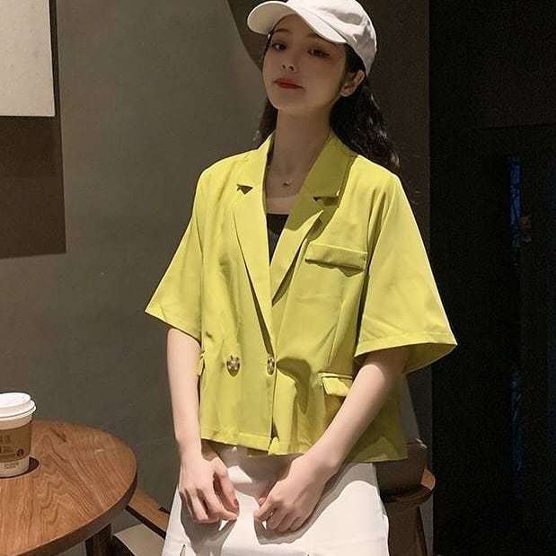 เบลเซอร์แขนสั้น