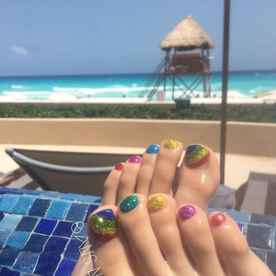 1602772557