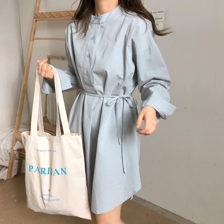 เดรสคอจีนแขนยาว ดูสุภาพ ใส่ไปทำงานในวันสบายๆ ได้