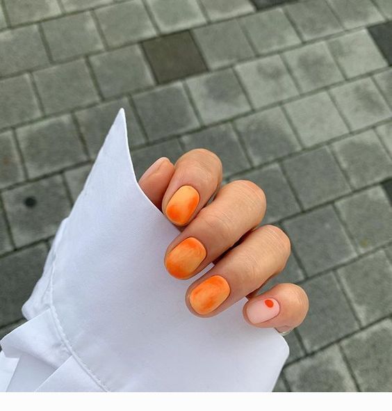 1633636444 orange short nails