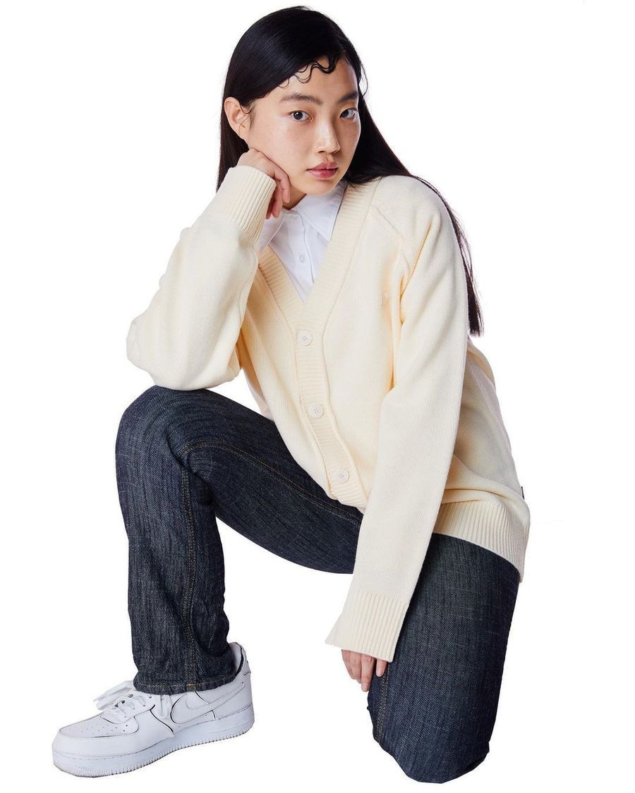 เสื้อผ้าสไตล์มินิมอลจากเกาหลีแบรนด์ CHARM'S