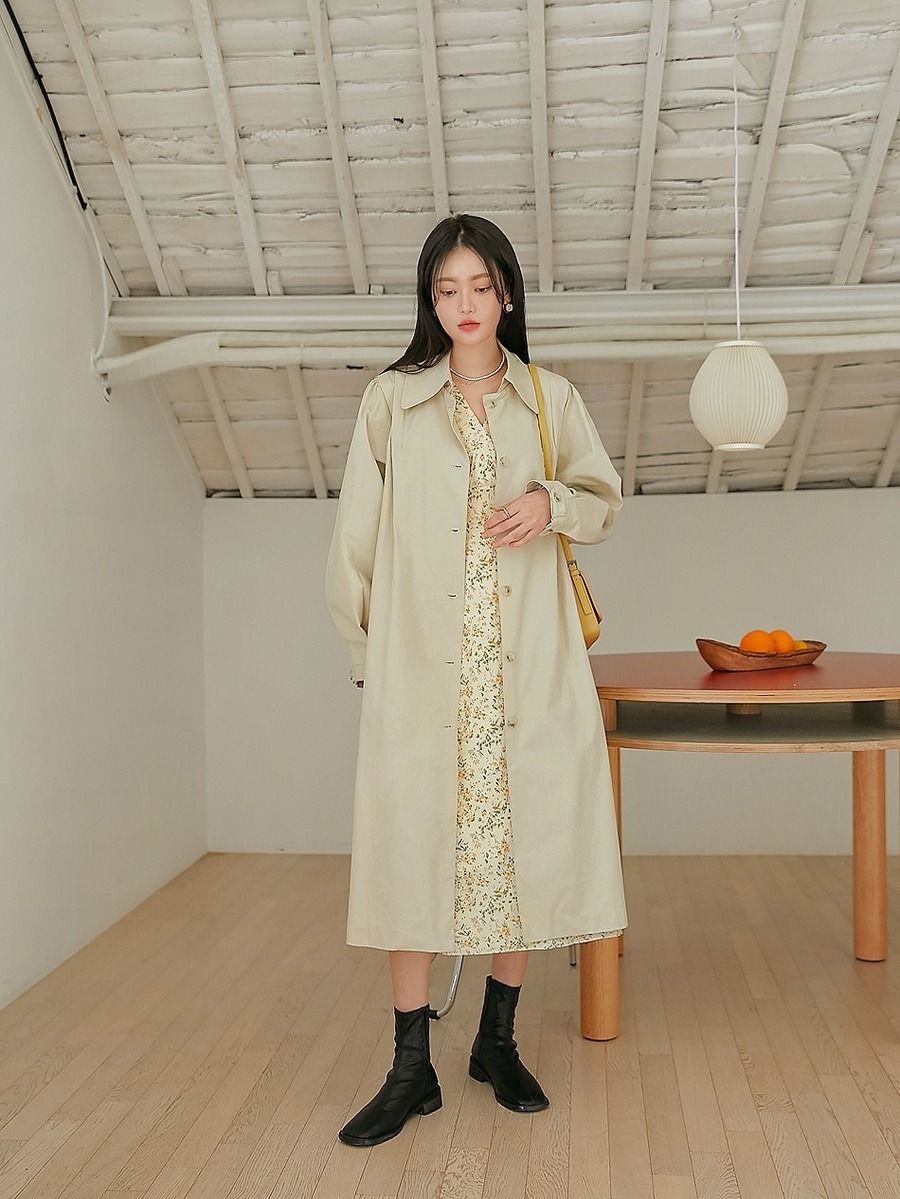 เสื้อโค้ทตัวยาวใส่คลุมทั้งตัว เนื้อผ้าไม่หนามาก