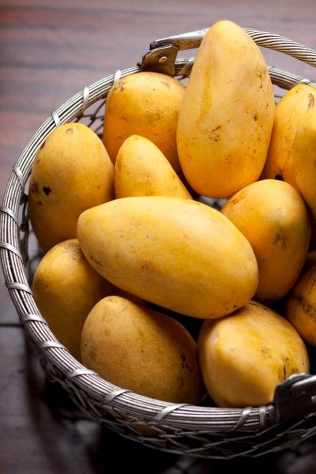 1458486376 740full mango