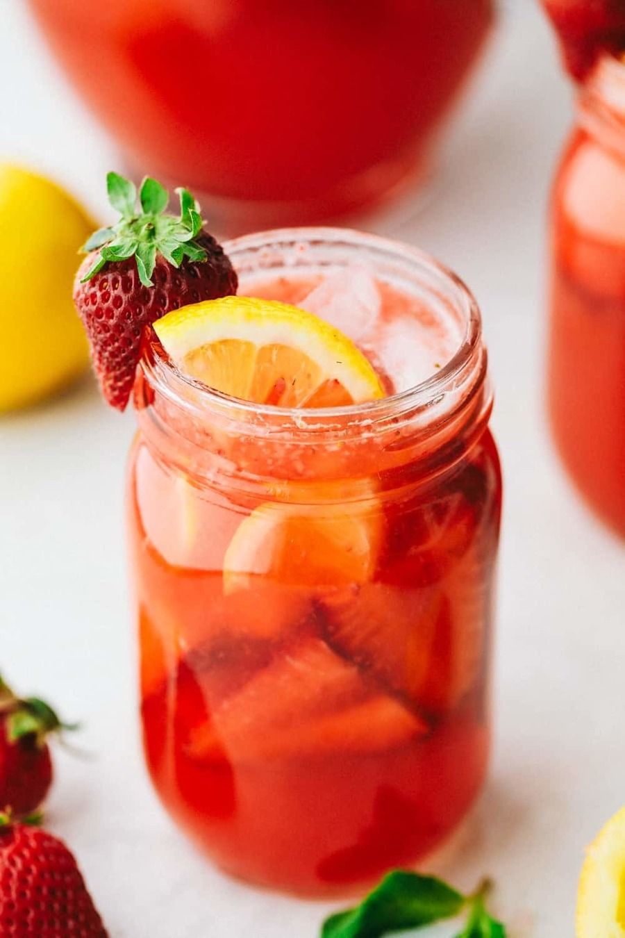 1639882590 strawberry lemonade 4