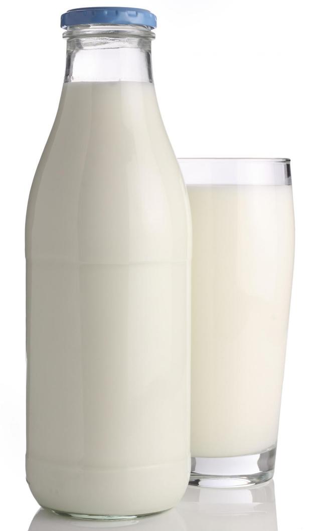 https://image.sistacafe.com/images/uploads/content_image/image/10714/1434526532-120ml_strong_style_color_b82220_clear_strong_glass_milk_bottles.jpg