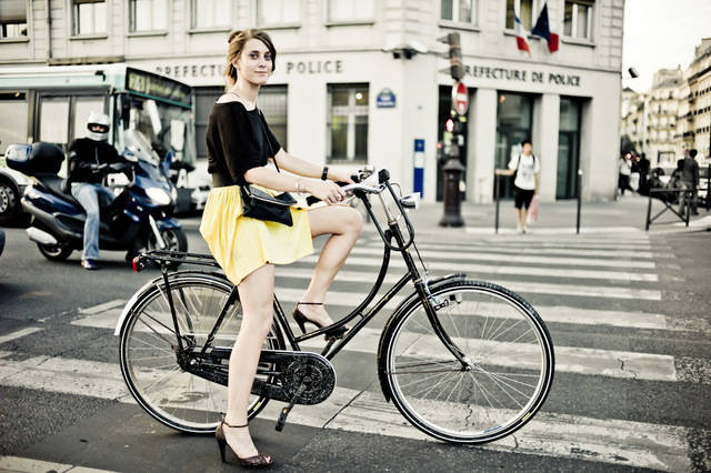 1458701227 tour de france girl bicycle paris hr