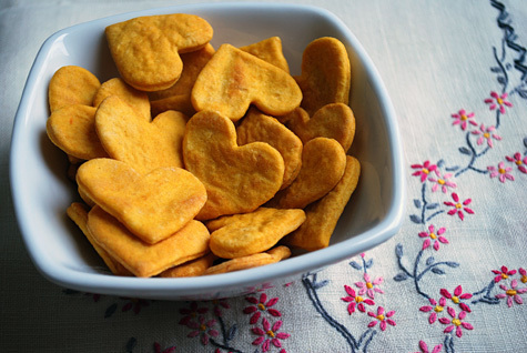 https://image.sistacafe.com/images/uploads/content_image/image/10808/1434519449-sweet-potato-crackers-recipe-easy-healthy-recipe-for-kids.jpg