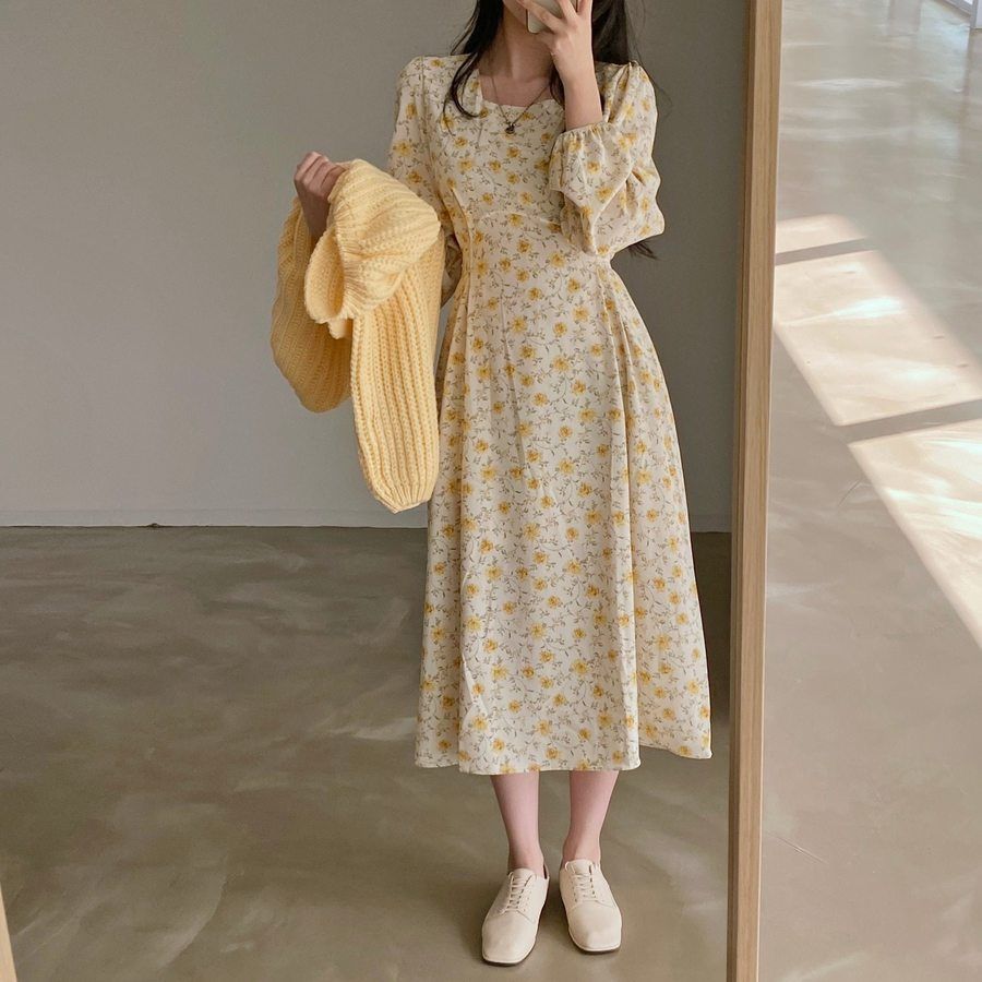 1658487847 gaun floral kuning lengan panjang bunga persegi retro lembut manis kardigan lengan lentera mantel pendek sweter