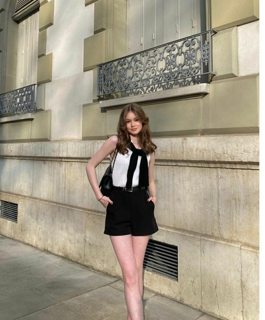 1672828039 messy french girl blair waldorf lily rose depp barbie preppy girly rich paris aesthetic gossipgirl that girl love outfit hot inspo chanel dior vibe new york romantic lana del rey coquette party yale pink roses old money hper feminine prett