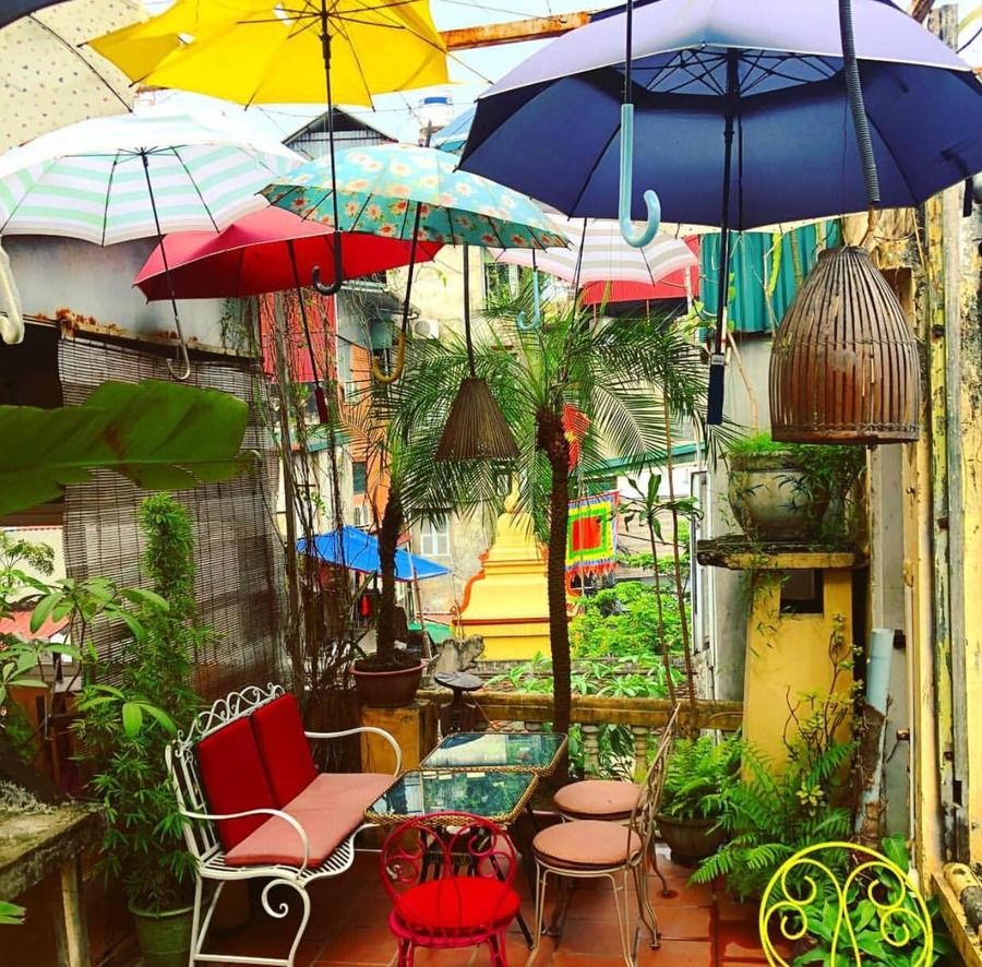 NOLA cafe