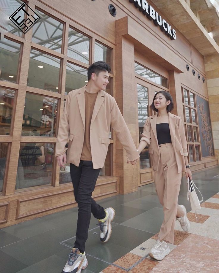 แต่งตัวคู่กับแฟน โทนสีน้ำตาล