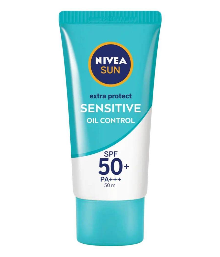 Nivea Sun Protect & Sensitive Oil Control Serum SPF50+ PA+++