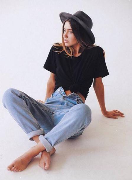 https://image.sistacafe.com/images/uploads/content_image/image/113190/1459778446-13tngk-l-610x610-jeans-blue%2Bjeans-women-black%2Bt%2Bshirt-hat.jpg