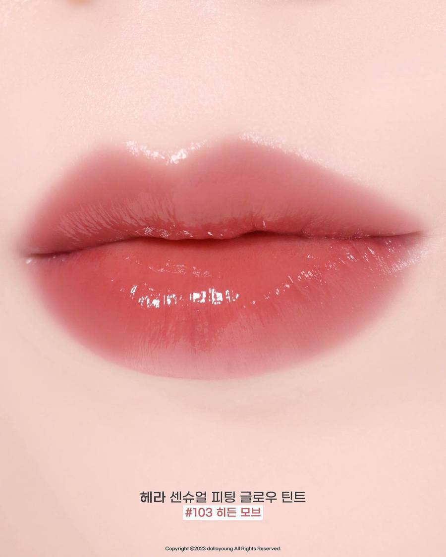 ลิปสีแดงอมน้ำตาล