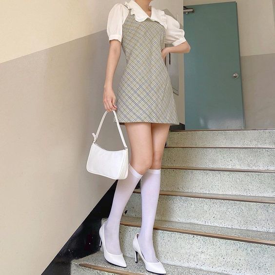 Cottagecore Girl