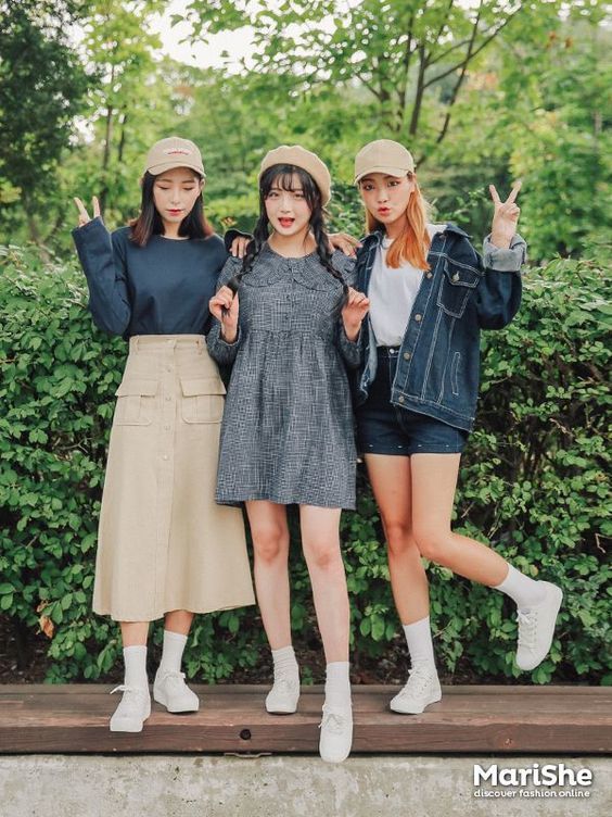 แต่งตัวคุมโทนกับเพื่อน