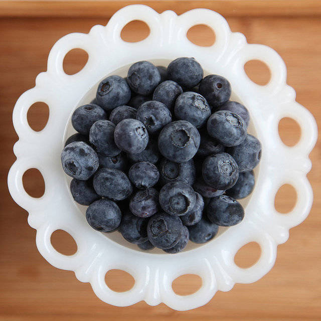 1461047389 blueberries