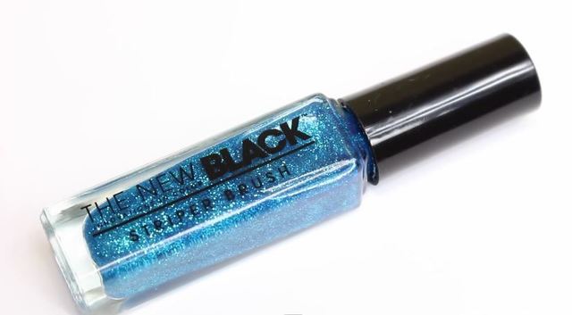 1435033339 sistacafe nails elsa 03