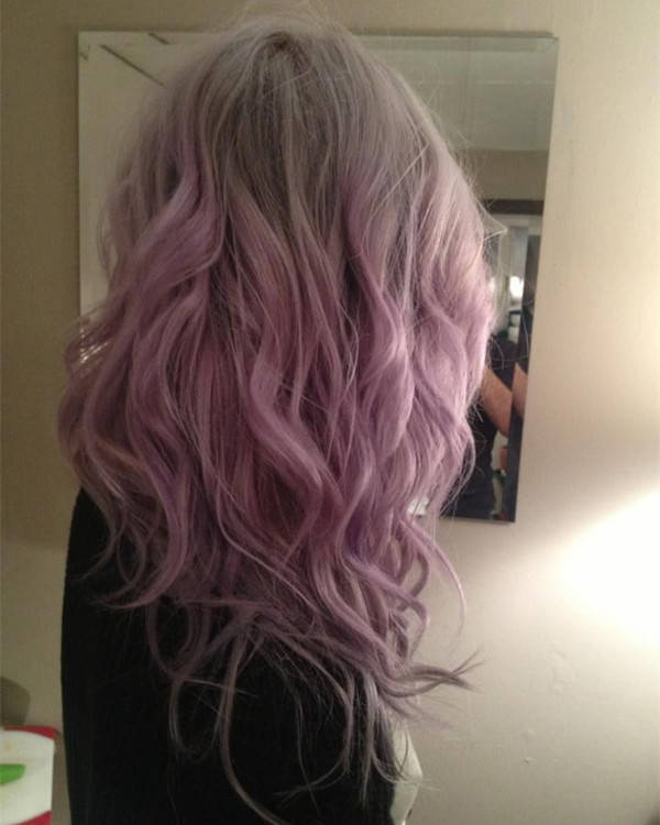 https://image.sistacafe.com/images/uploads/content_image/image/124581/1461685075-Light-gray-ombre-hair-color-with-pastel-pink-cute-Smoky-Pink-Wavy-hair.jpg