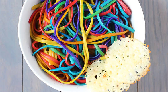https://image.sistacafe.com/images/uploads/content_image/image/124671/1461726194-2012-09-03-rainbow-spaghetti-586x322.jpg