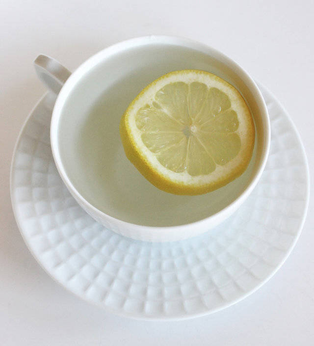 1461833650 morning drink hot water lemon