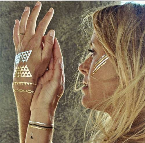 https://image.sistacafe.com/images/uploads/content_image/image/133830/1463587037-Gold-and-Silver-Temporary-Metallic-Tattoo-3-500x492.jpg