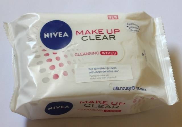 1465138487 nivea makeup clear cleansing wipes 700x491
