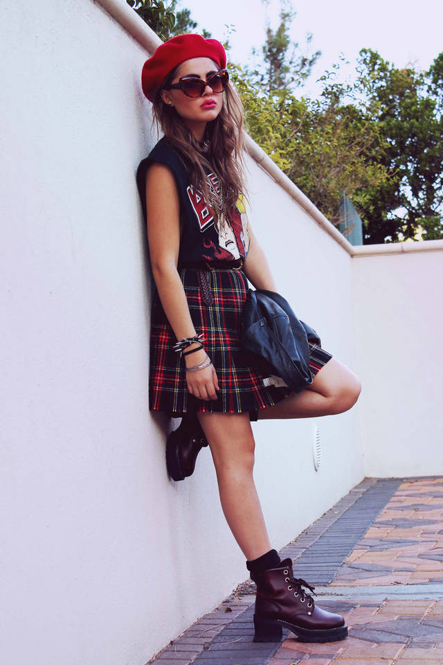 1465426328 3. plaid skirt with graphic top