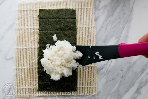 https://image.sistacafe.com/images/uploads/content_image/image/143431/1465448248-Sushi-Rice-California-Rolls-Recipe-15-600x400.jpg