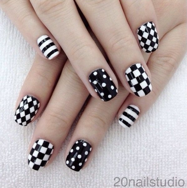 https://image.sistacafe.com/images/uploads/content_image/image/151321/1466699725-black-and-white-polka-dots-plaid-stripes-nails.jpg