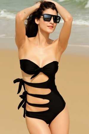https://image.sistacafe.com/images/uploads/content_image/image/152567/1466924638-one-piece-swimsuit-sexy-strapless-cut-out-black-swimsuit-006957.jpg