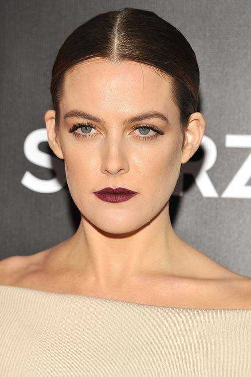 1466998005 stylish center part hairstyles riley keough15