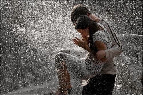 1467711982 139068 couple cute love rain