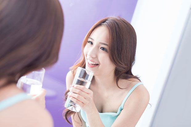 ทำไงให้หน้าใส ทำได้ด้วยการดื่มน้ำ