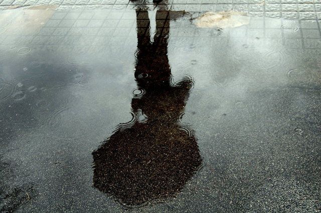 https://image.sistacafe.com/images/uploads/content_image/image/159694/1468253243-oh_it__s_another_rainy_day__by_toilet_rollz.jpg