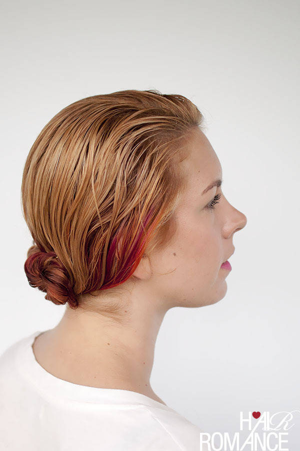 https://image.sistacafe.com/images/uploads/content_image/image/16038/1436333941-Hair-Romance-wet-hair-styles-the-triple-twist-bun.jpg
