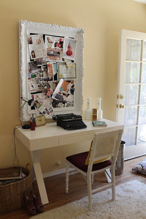 https://image.sistacafe.com/images/uploads/content_image/image/162558/1468666075-Use-a-vintage-painting-frame-for-your-inspiration-board-in-this-lovely-home-office.jpg