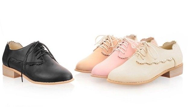 https://image.sistacafe.com/images/uploads/content_image/image/163012/1468900155-2014-Spring-Fashion-Vintage-British-Style-Oxfords-Shoes-For-Women-Cutout-Lacing-Flat-Lace-Up-Women.jpg