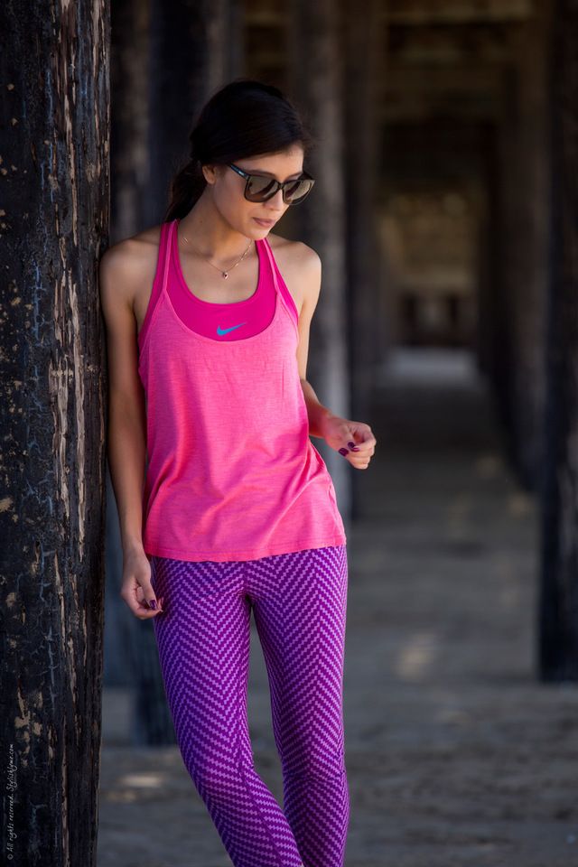 1468904746 purple and pink workout outfit