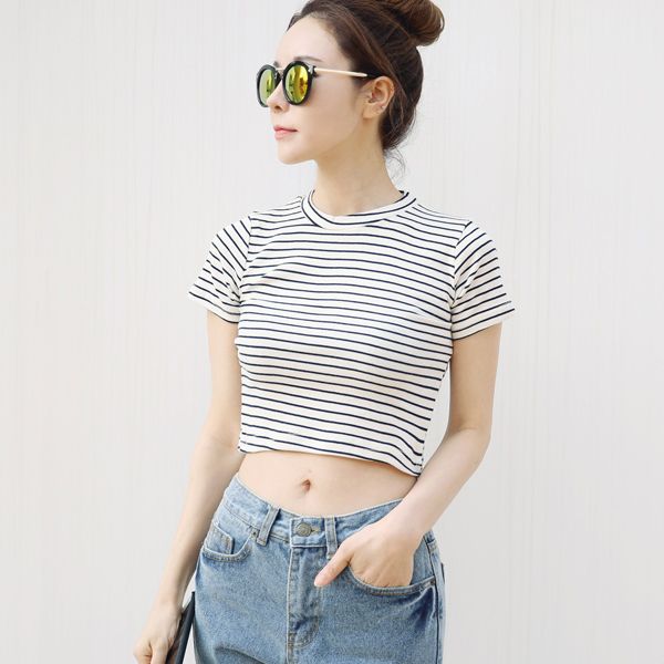 https://image.sistacafe.com/images/uploads/content_image/image/163735/1469070238-2016-Summer-Stripe-Crop-Top-T-shirt-Women-Simple-White-Black-Stripped-Style-Tees-T-Shirts.jpg