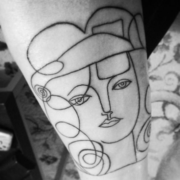 1469769578 minimalist picasso tattoos 1  605