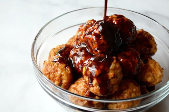 https://image.sistacafe.com/images/uploads/content_image/image/172992/1470148517-healthy-chicken-meatballs-recipe.jpg