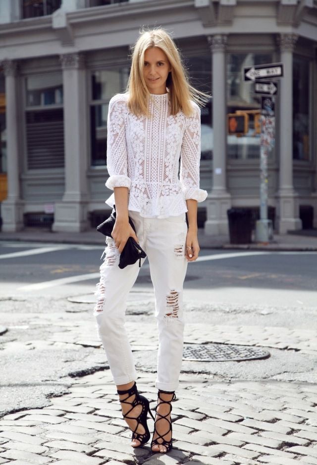 1470205721 4. ripped white jeans with lace top