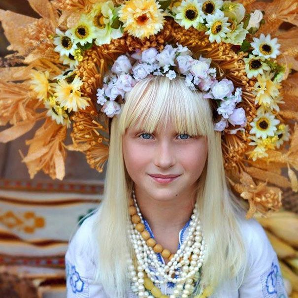 1470239373 traditional ukrainian crowns treti pivni 6 57985bb5aaef8  605