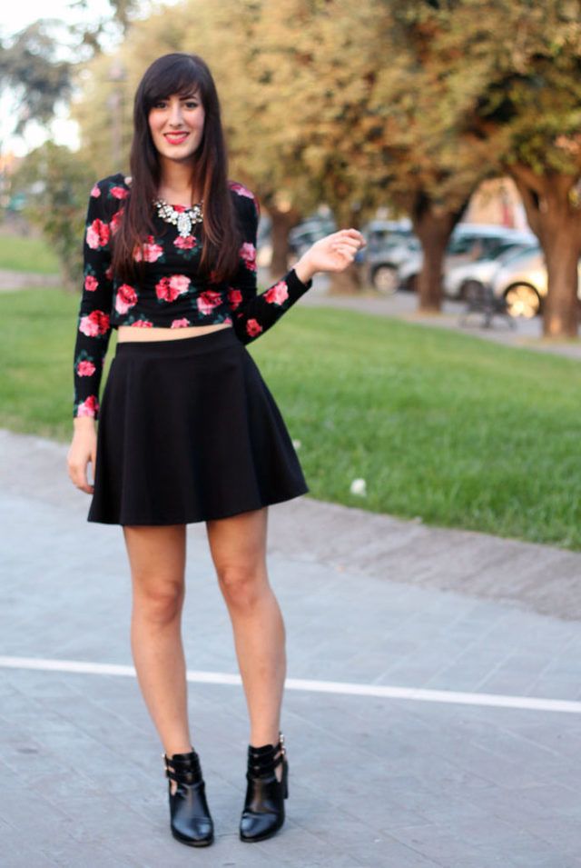 1470281514 crop top cut out boots 3 686x1024