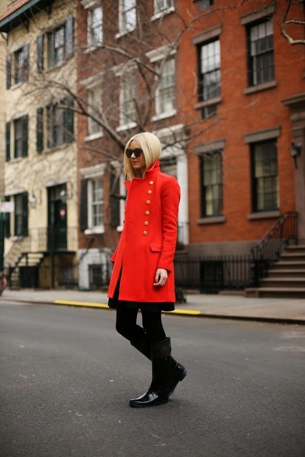 https://image.sistacafe.com/images/uploads/content_image/image/176092/1470382915-3.-red-coat-dress-with-rain-boots.jpg