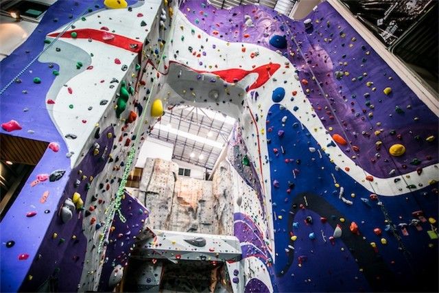 1470675613 urban playground climbing 02072015 13