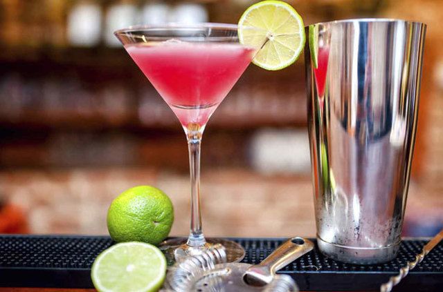 1470816500 cosmopolitan cocktail recipe dooddot cover