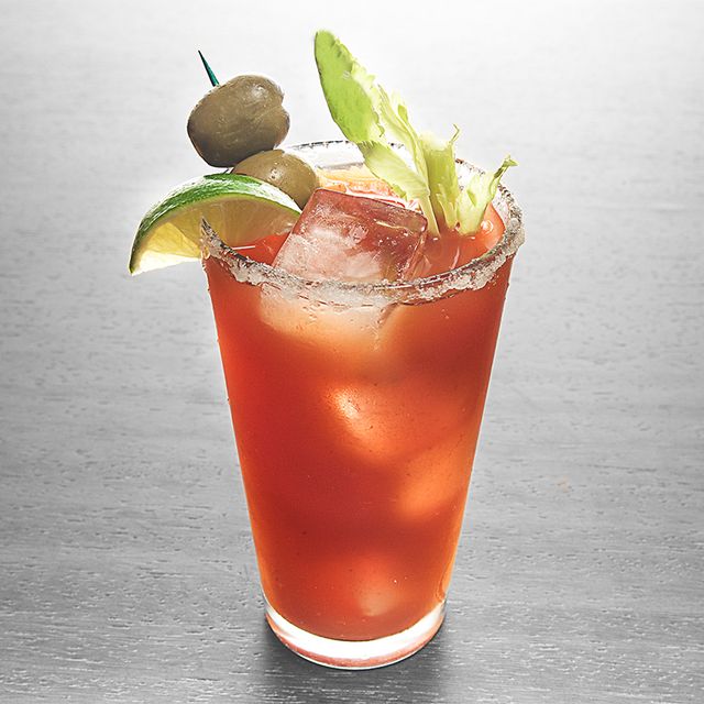 https://image.sistacafe.com/images/uploads/content_image/image/179541/1470816958-Basil-Haydens-Bloody-Mary.jpg