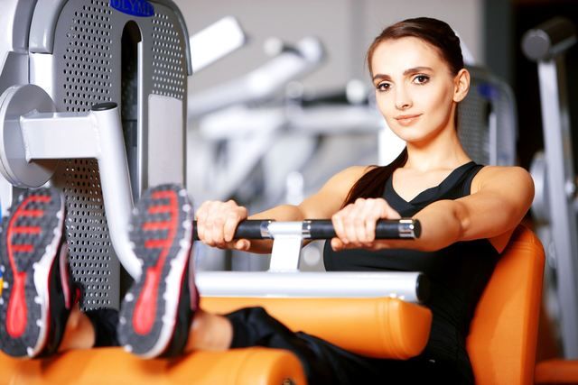 1470888452 women gym workout wallpaper